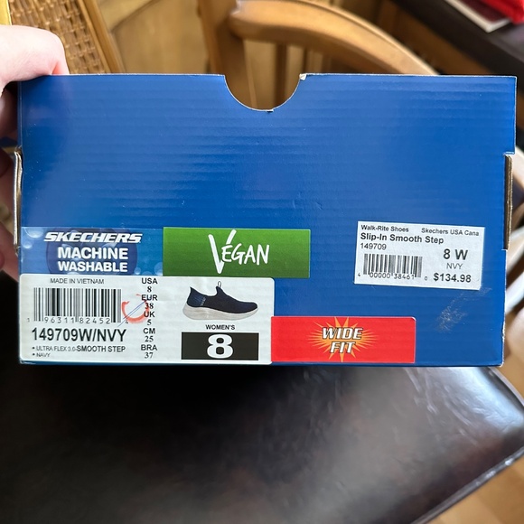 Sketchers hands free slip ins - Picture 6 of 6